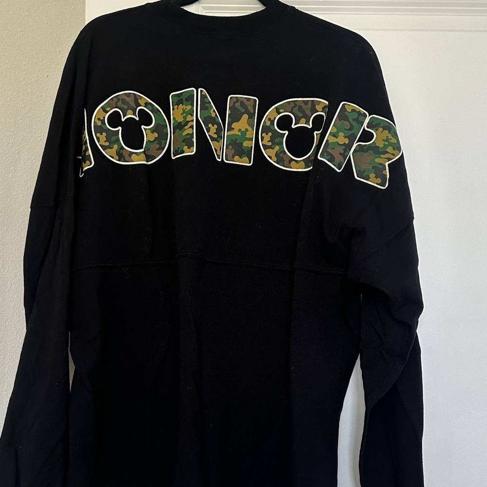 Disney Black Camo Honor spirit jersey with Green Camo Logo size Large unisex